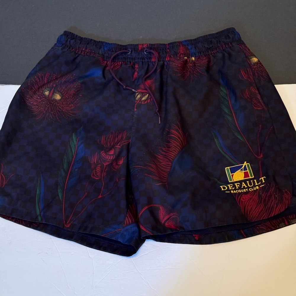 Mens Nike “Raquet Club” bathing suit size medium